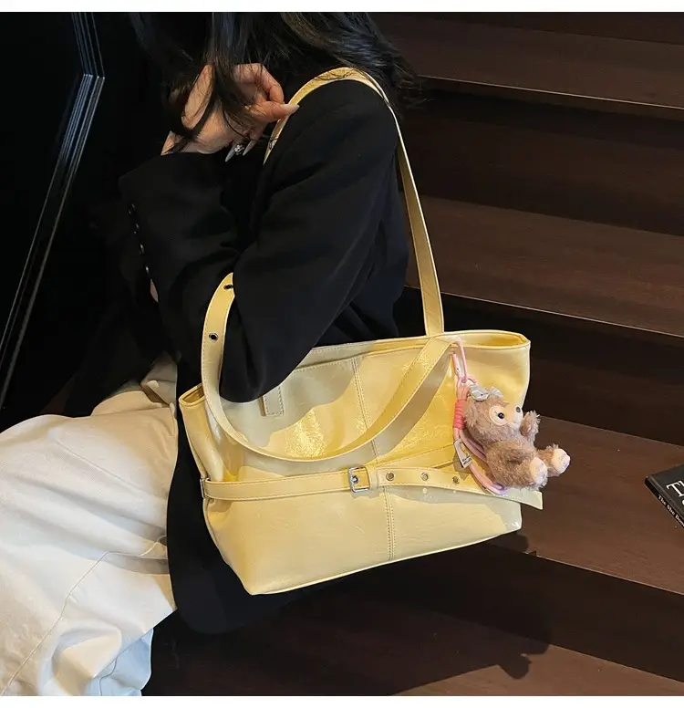 Women's Yellow Leather Shoulder Bag with Teddy Bear — feature 26