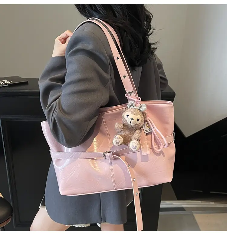 Women's Yellow Leather Shoulder Bag with Teddy Bear — feature 27