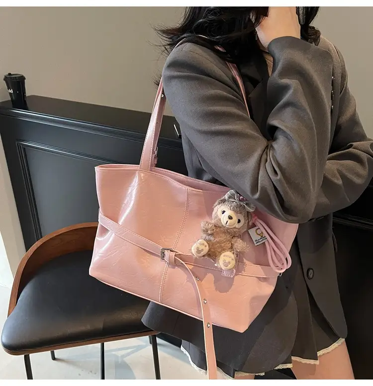 Women's Yellow Leather Shoulder Bag with Teddy Bear — feature 28