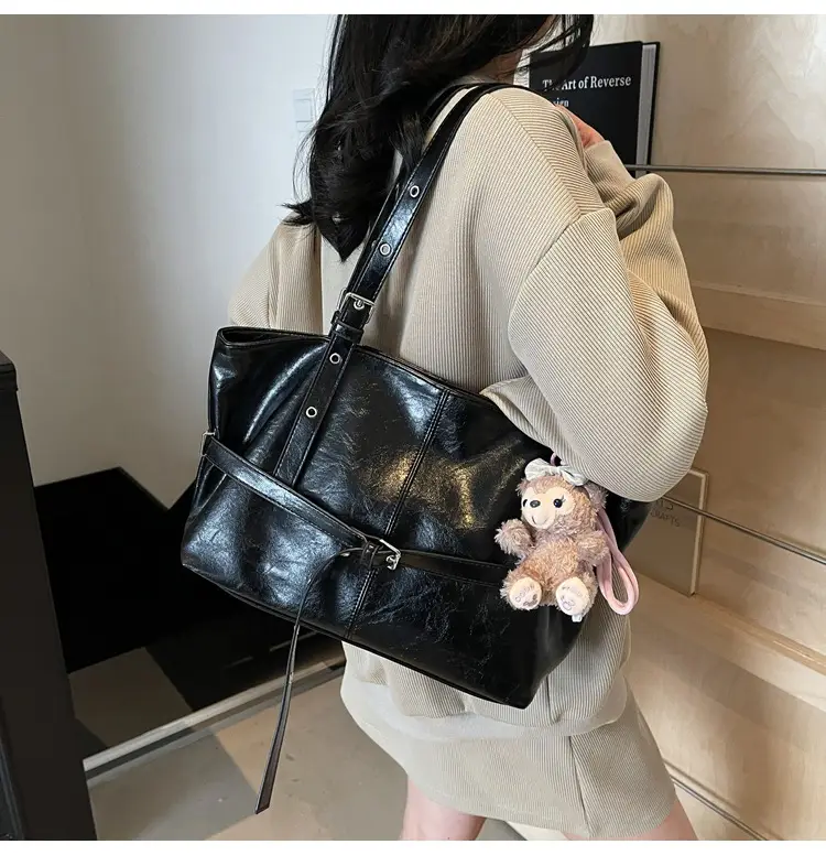 Women's Yellow Leather Shoulder Bag with Teddy Bear — feature 31