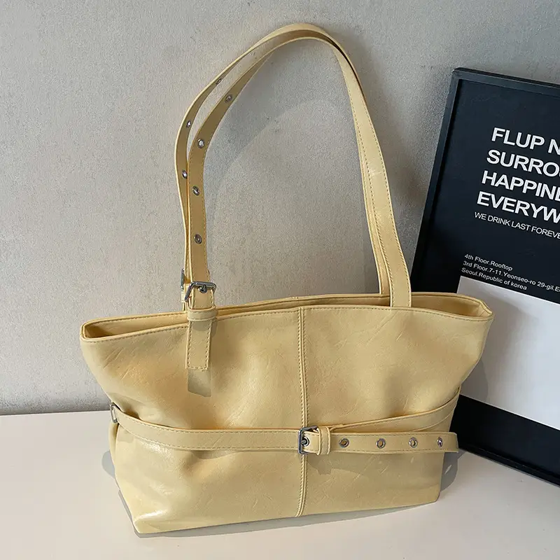 Women's Yellow Leather Shoulder Bag with Teddy Bear - Image 3