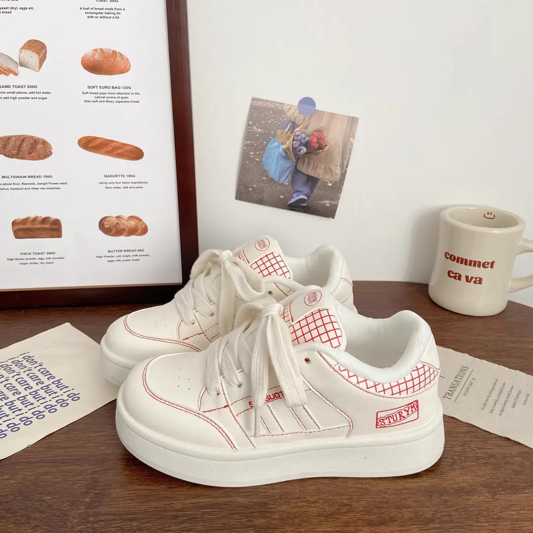 Factory direct sales thick bottom bread shoes women's 2025 spring new height all-match breathable sports casual shoes small white shoes
