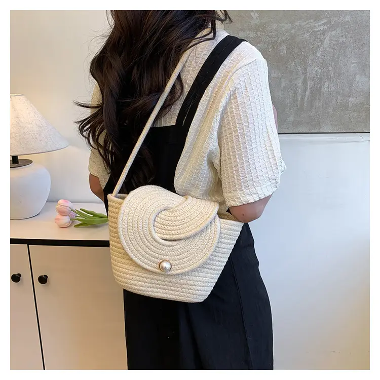 Green Woven Crossbody Bag for Women 2025 — feature 16