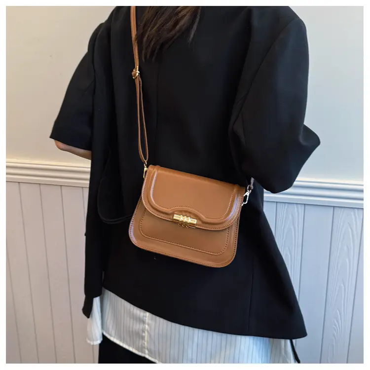 Brown Leather Crossbody Bag for Women 2025 — feature 13