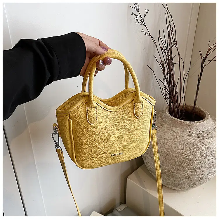 Women's White Leather Bucket Bag 2025 Summer Fashion — feature 26