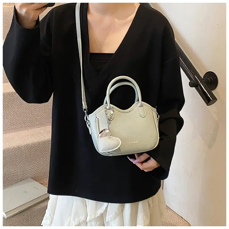 Women's White Leather Bucket Bag 2025 Summer Fashion — feature 28