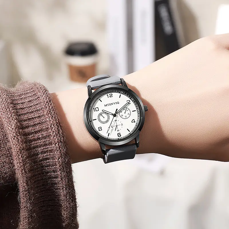 Men's Cross-Border Student Casual Quartz Watch Brown Leather Band — feature 3