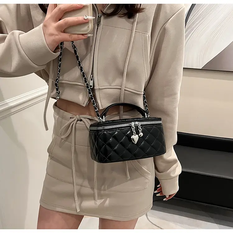 Silver Quilted Square Handbag for Women 2025 — feature 26