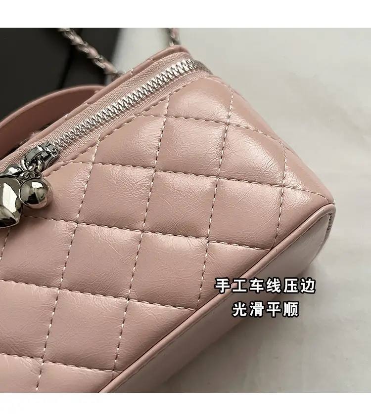 Silver Quilted Square Handbag for Women 2025 — feature 8