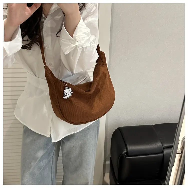 Green Japanese Literary Large-Capacity Crossbody Bag for Women — feature 23