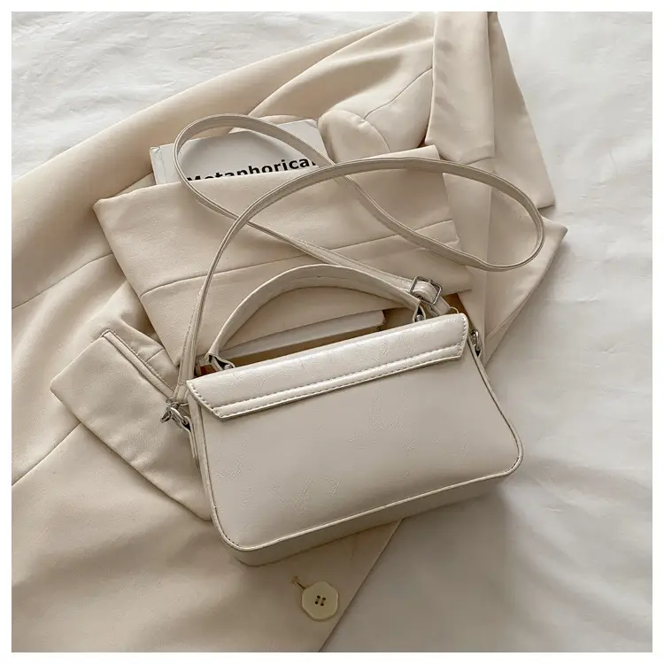Red Square Crossbody Bag for Women 2026 — feature 14