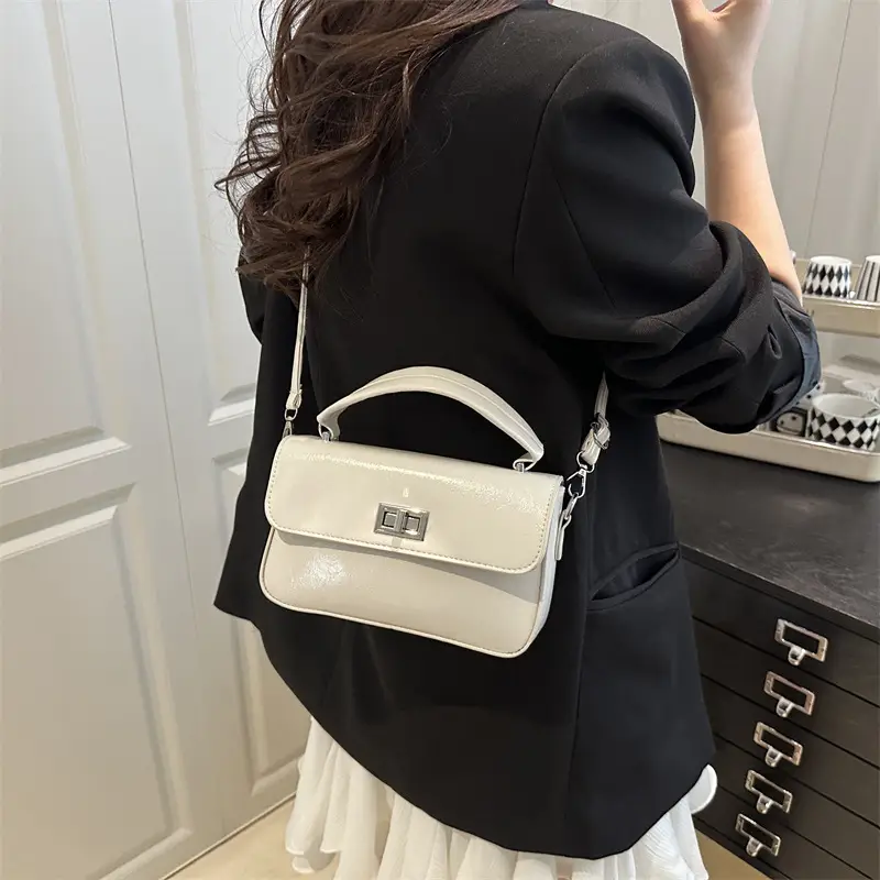 Red Square Crossbody Bag for Women 2026 - Image 4