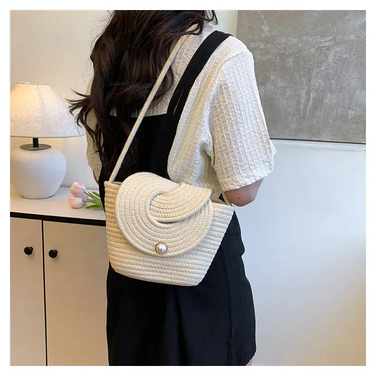 Women's Pearl Pearl Flip Bucket Bag 2025 — feature 10