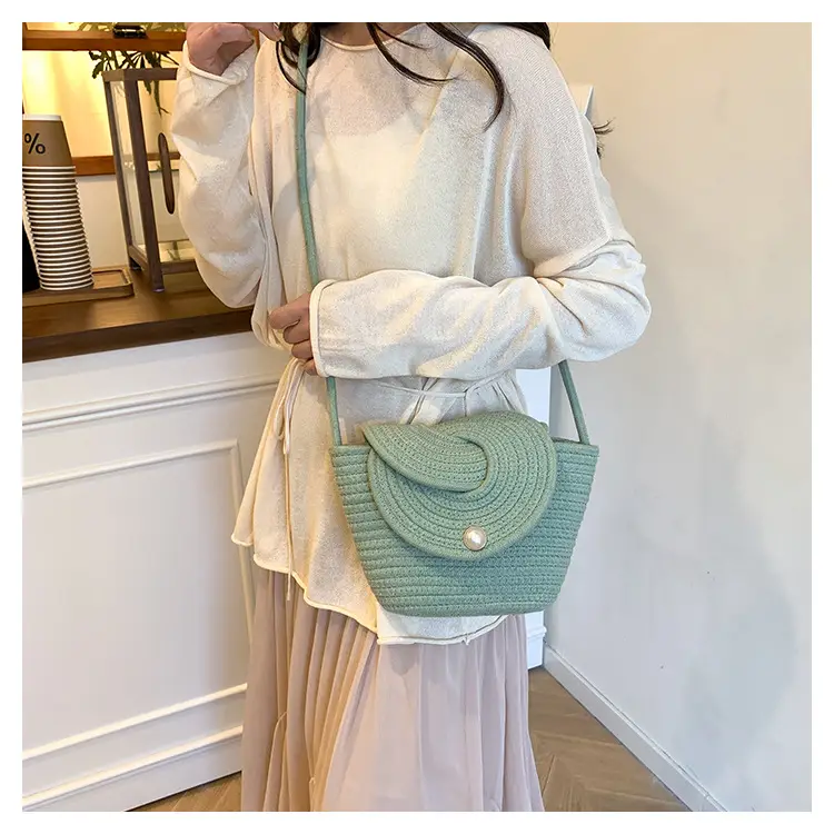 Women's Pearl Pearl Flip Bucket Bag 2025 — feature 12