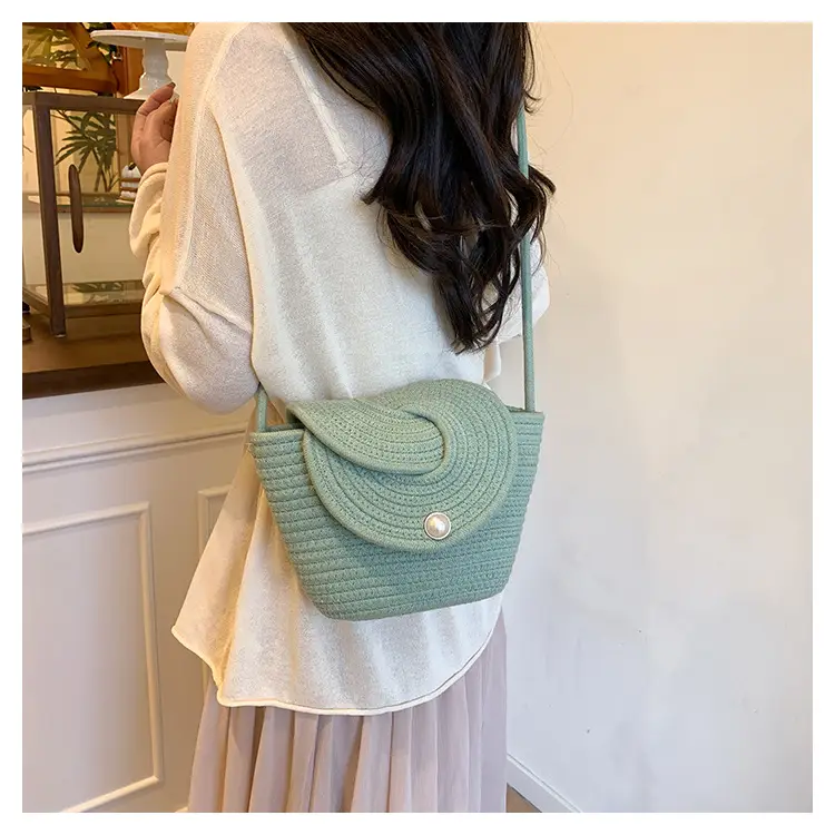 Women's Pearl Pearl Flip Bucket Bag 2025 — feature 13
