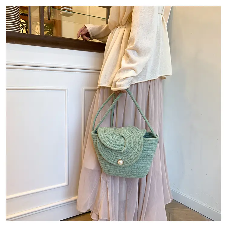 Women's Pearl Pearl Flip Bucket Bag 2025 — feature 17