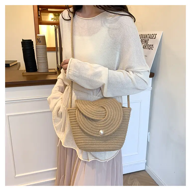 Women's Pearl Pearl Flip Bucket Bag 2025 — feature 18