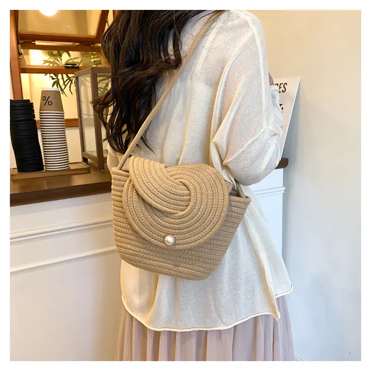 Women's Pearl Pearl Flip Bucket Bag 2025 — feature 21