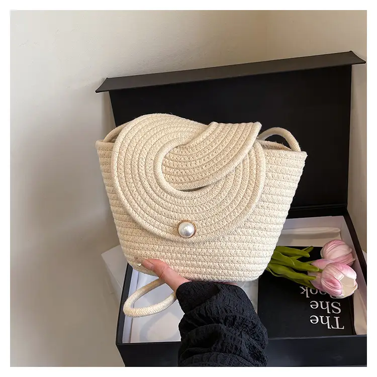 Women's Pearl Pearl Flip Bucket Bag 2025 — feature 31