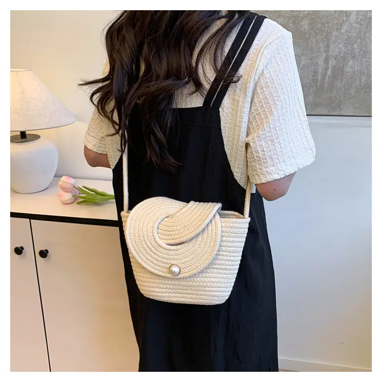 Women's Pearl Pearl Flip Bucket Bag 2025 — feature 9