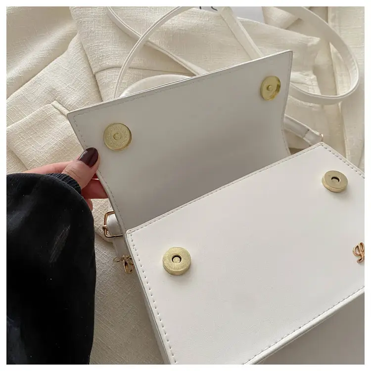 White French Fashion Crossbody Bag for Women 2025 — feature 11