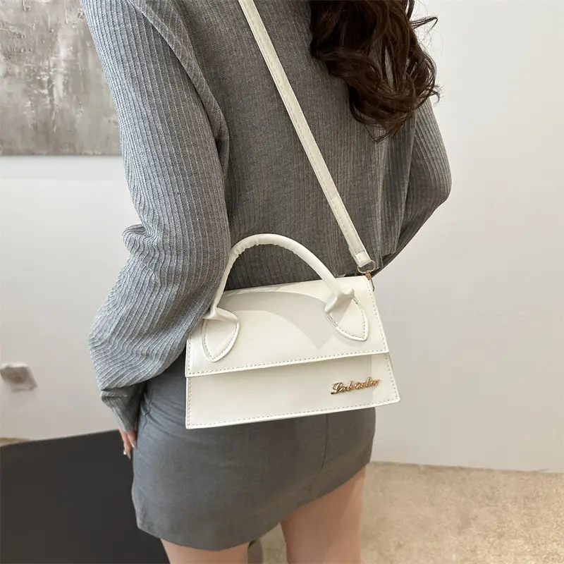 White French Fashion Crossbody Bag for Women 2025 — feature 2