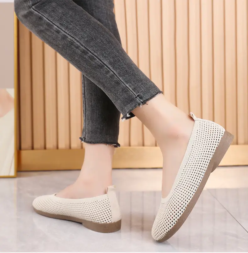 Old Beijing Cloth Shoes Work Shoes Women's Soft Sole Comfortable Work Flat Shoes Flying Woven Breathable Summer Hollow Mesh Sandals — feature 23