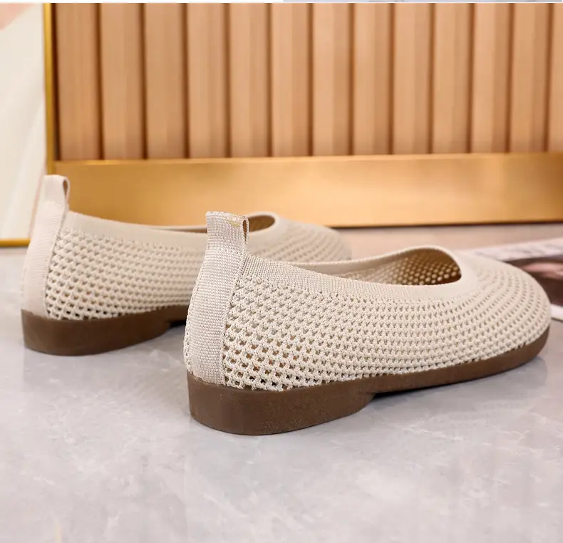 Old Beijing Cloth Shoes Work Shoes Women's Soft Sole Comfortable Work Flat Shoes Flying Woven Breathable Summer Hollow Mesh Sandals — feature 34