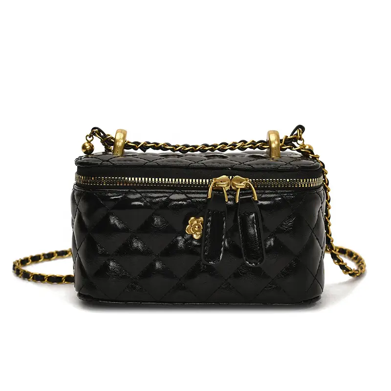 White Rhombic Chain Shoulder Bag for Women - Image 8