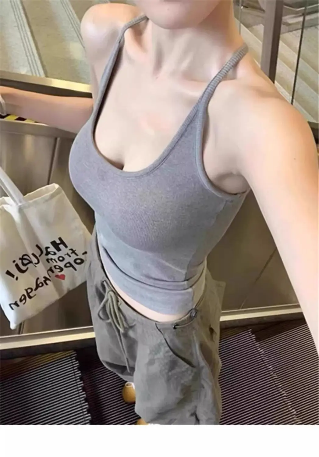 American Hot Girl Small Camisole Women's Comfortable Bottoming with Breast Pads for Outer Wear and Inner Wear Sleeveless Sports Slim Top for Women — feature 10