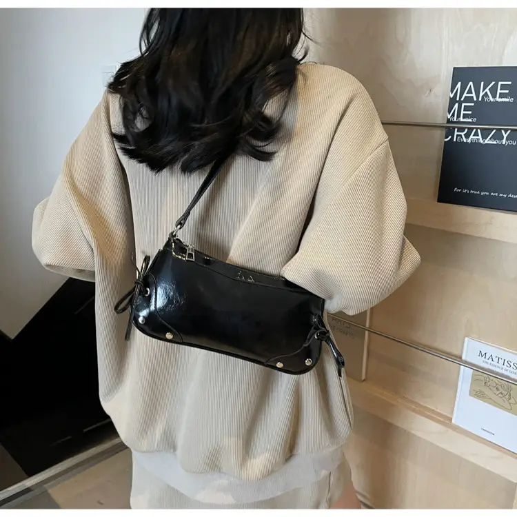 Silver Crossbody Bag for Women 2025 New Niche Commuter — feature 31