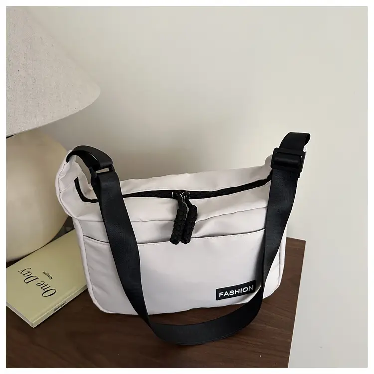 Women's Large Capacity Japanese Style Shoulder Crossbody Bag — feature 24