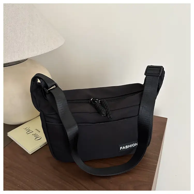 Women's Large Capacity Japanese Style Shoulder Crossbody Bag — feature 26