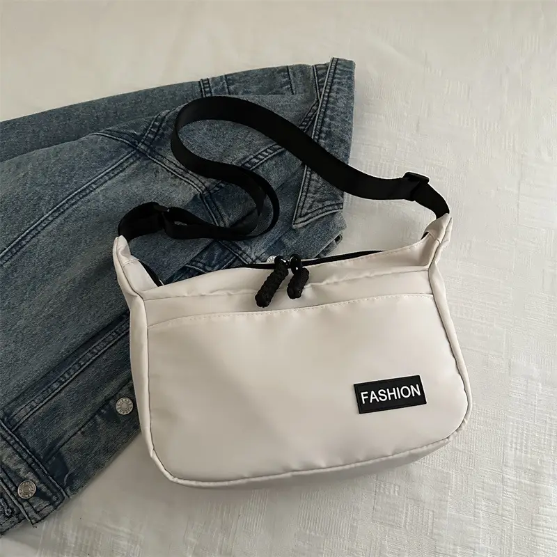Women's Large Capacity Japanese Style Shoulder Crossbody Bag - Image 3