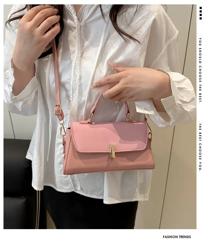 Black Textured Shoulder Bag for Women 2025 — feature 1