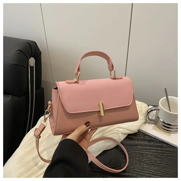 Black Textured Shoulder Bag for Women 2025 — feature 21