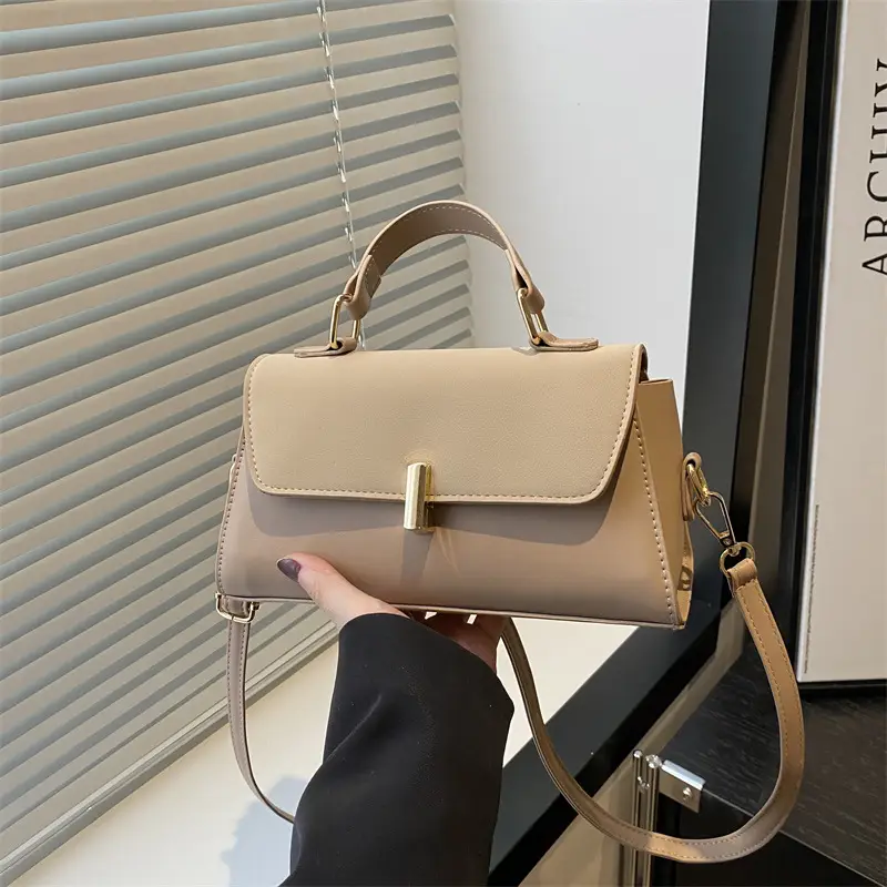 Black Textured Shoulder Bag for Women 2025 - Image 3