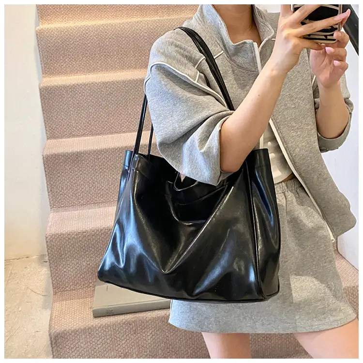 Yellow Large Armpit Tote Bag for Women 2025 — feature 8