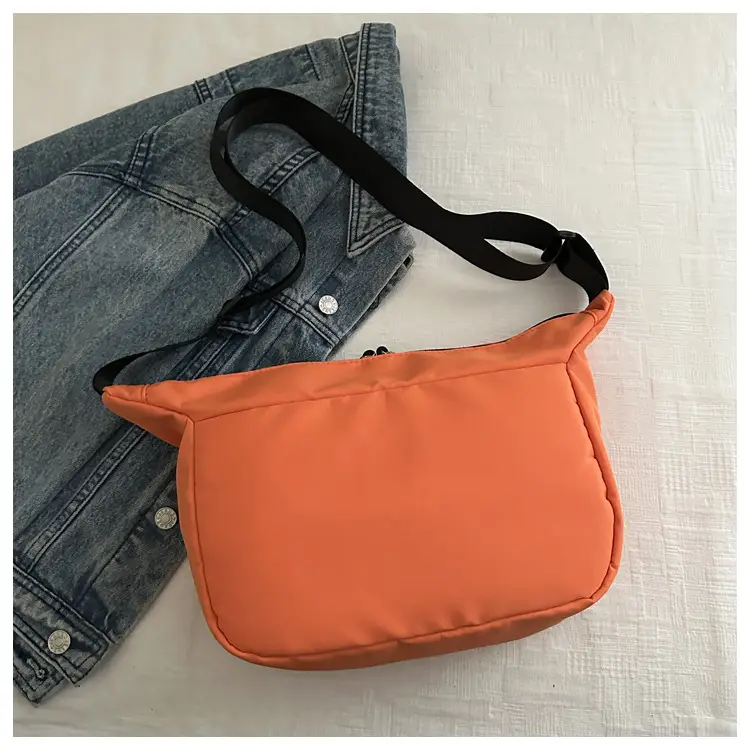 Women Crossbody Bag Large Capacity Lightweight Casual Messenger Bag — feature 9