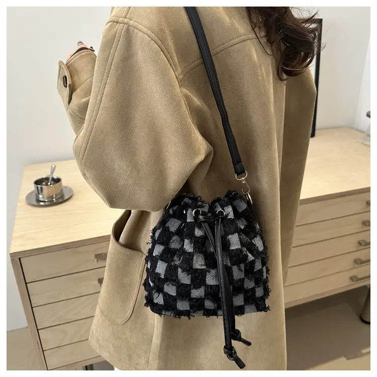 Retro Crossbody Bag Women Casual Shoulder Bag Large Capacity — feature 20