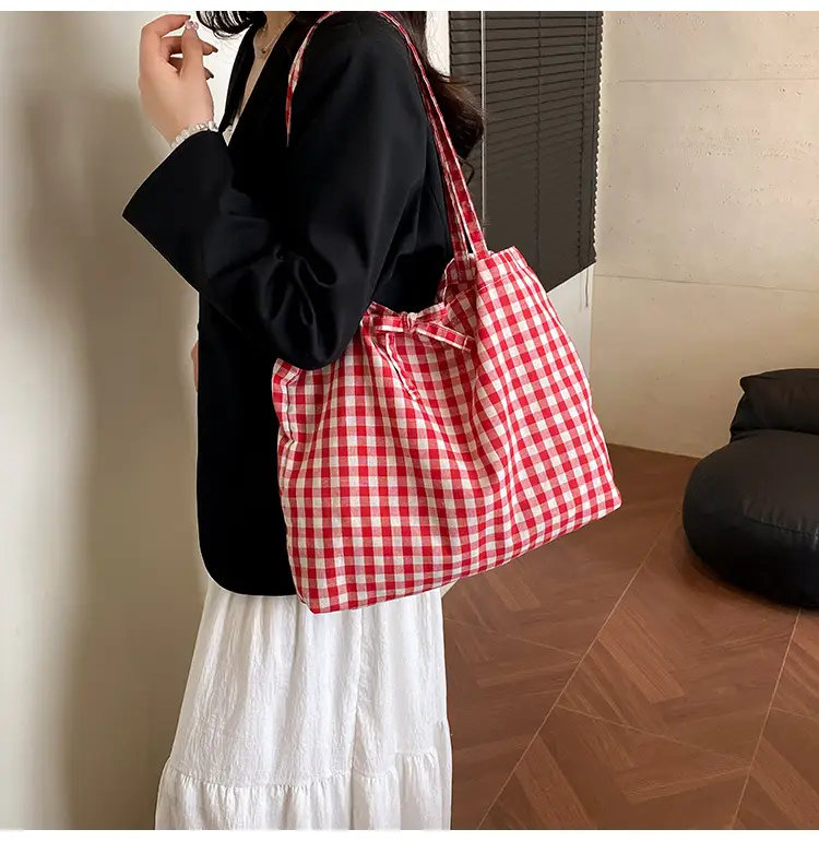 Red Plaid Canvas Shoulder Bag 2025 Large Capacity Travel Tote — feature 5