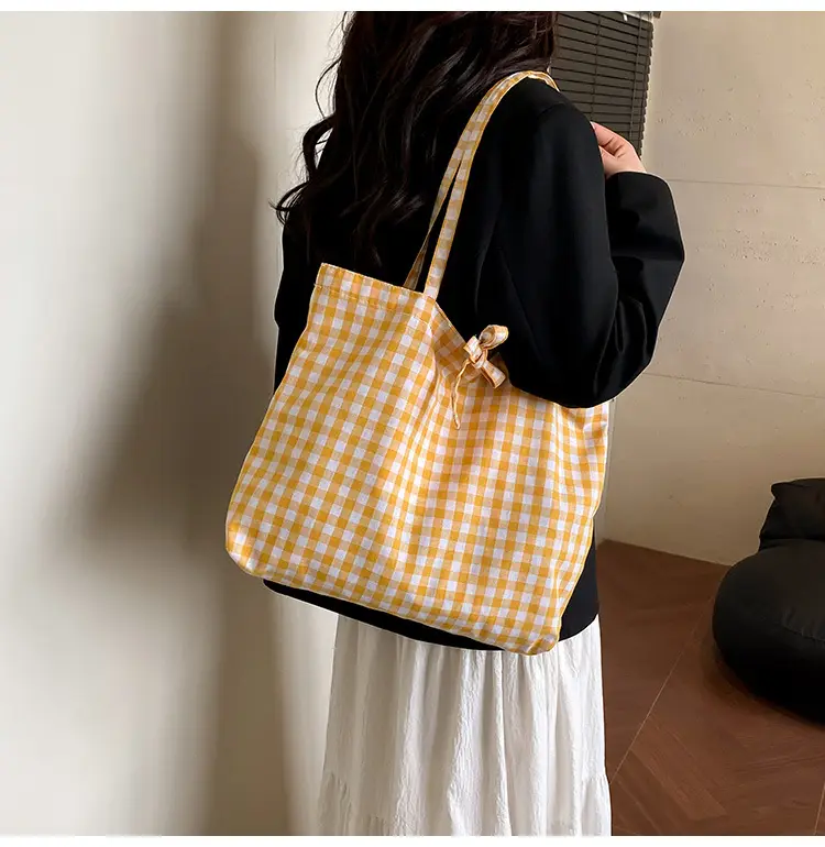 Red Plaid Canvas Shoulder Bag 2025 Large Capacity Travel Tote — feature 7
