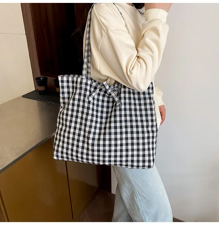 Red Plaid Canvas Shoulder Bag 2025 Large Capacity Travel Tote — feature 9