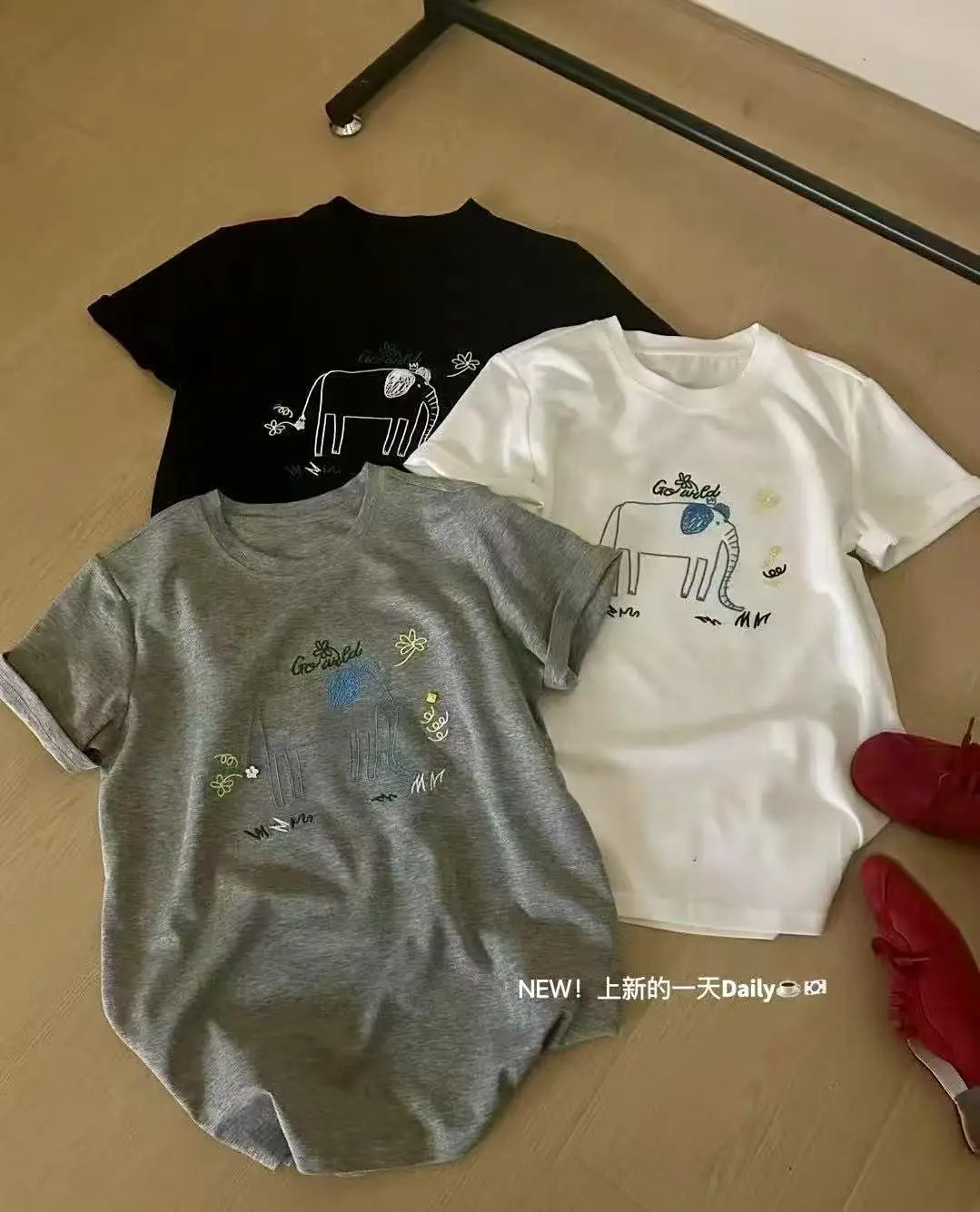 Elephant Print T-Shirt Grey Cotton Spring Summer Wear — feature 4