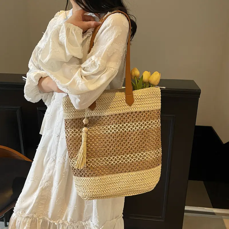 Straw Tote Bag Forest Color Casual Commute Vacation - Image 4