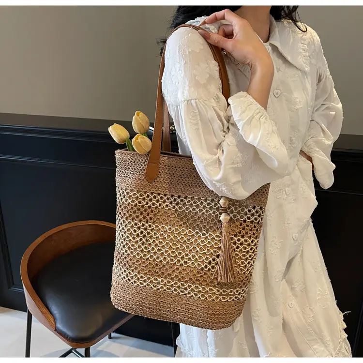Straw Tote Bag Forest Color Casual Commute Vacation — feature 13
