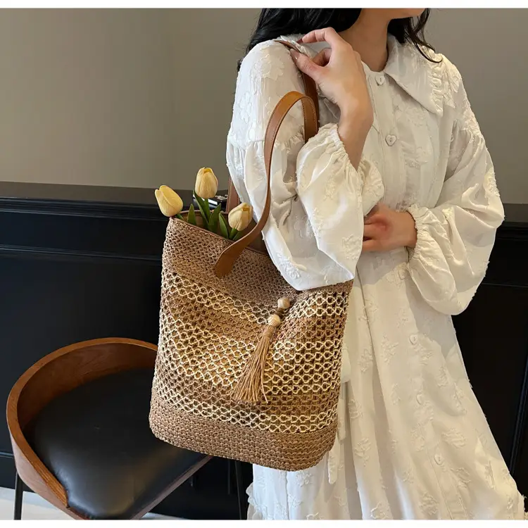 Straw Tote Bag Forest Color Casual Commute Vacation — feature 14