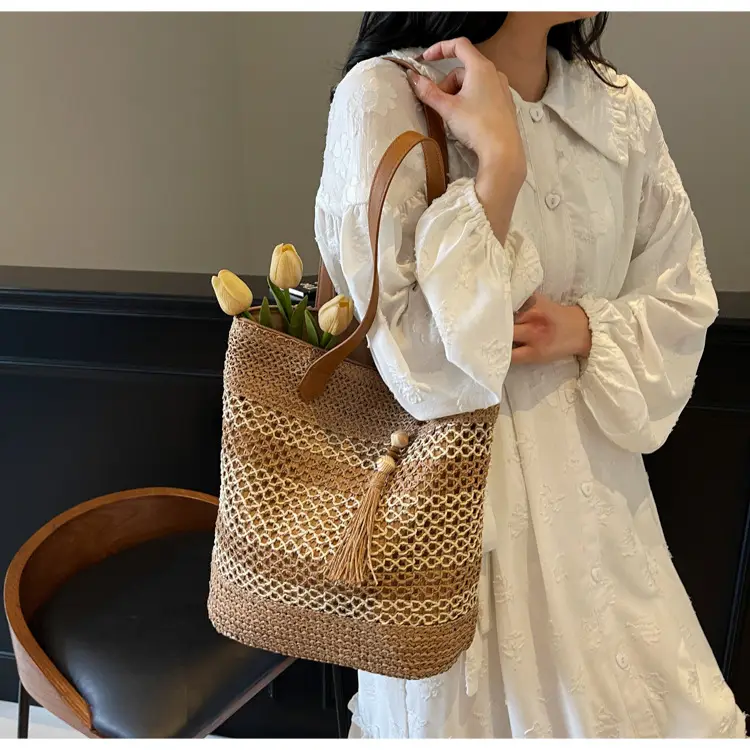 Straw Tote Bag Forest Color Casual Commute Vacation — feature 15