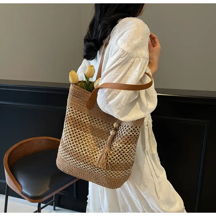Straw Tote Bag Forest Color Casual Commute Vacation — feature 16
