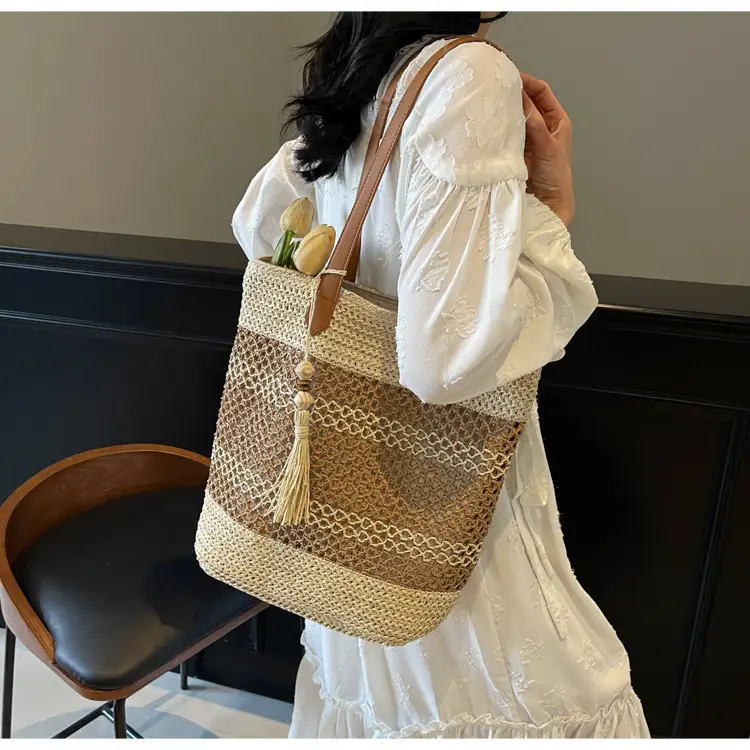 Straw Tote Bag Forest Color Casual Commute Vacation — feature 24